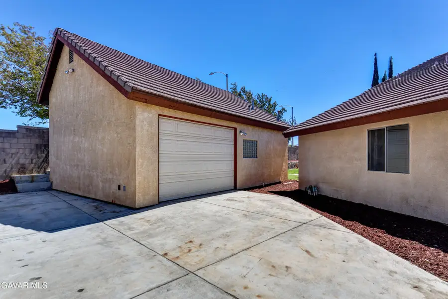 38016 Ranier Drive, Palmdale, CA 93552 - #2