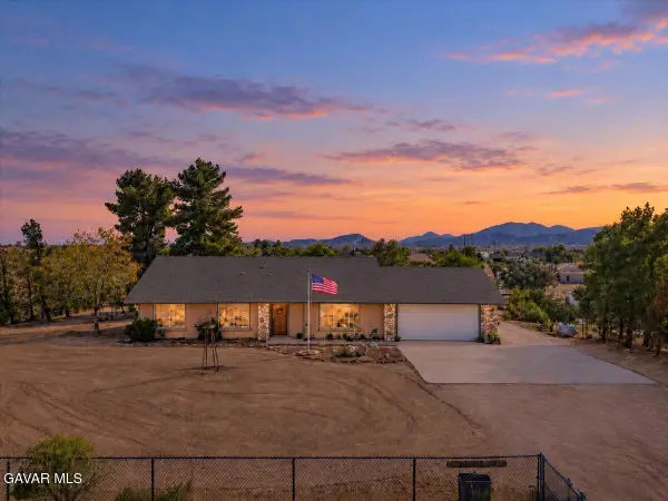 6433 Sunnyslope Road, Phelan, CA 92371