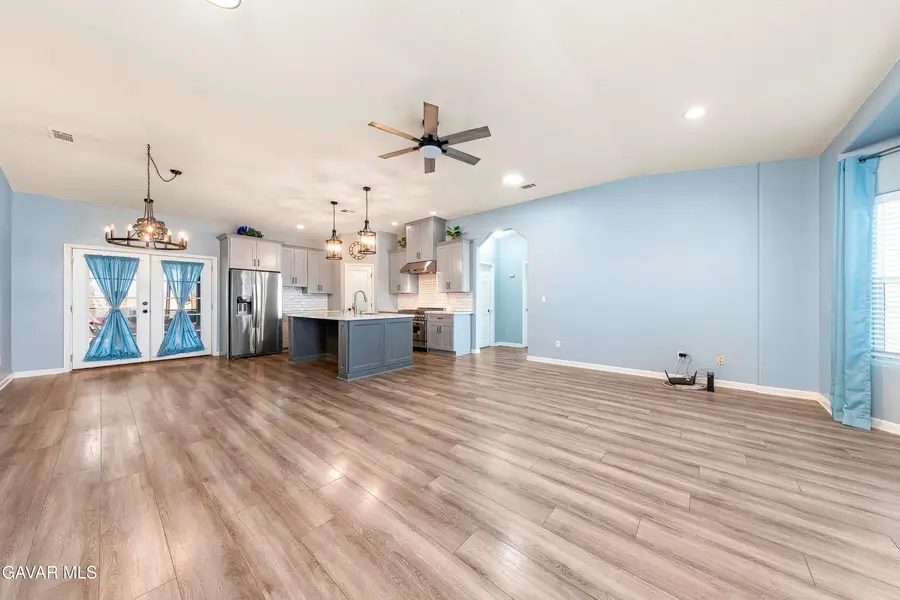 9025 Redwood Boulevard, California City, CA 93505 - #2