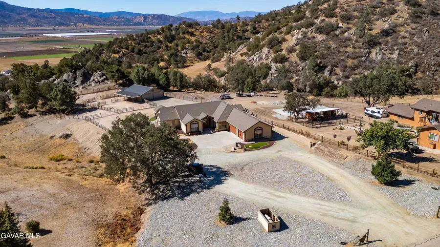 25370 Bear Valley Road, Tehachapi, CA 93561 - #2