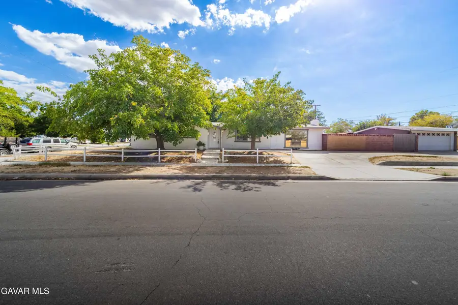 3120 E Avenue Q4, Palmdale, CA 93550 - #2