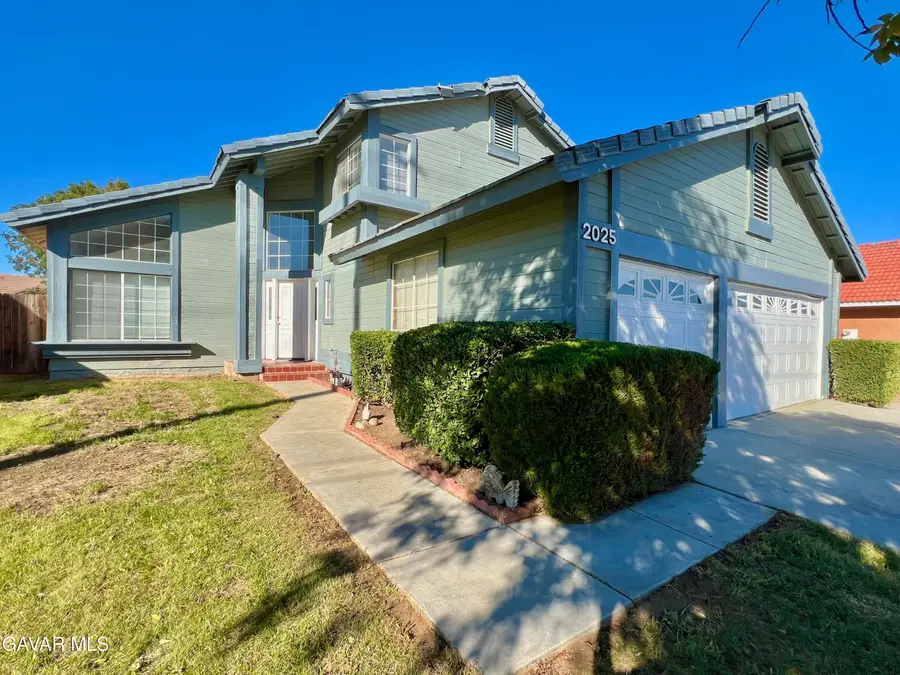 2025 W Avenue P8, Palmdale, CA 93551 - #2