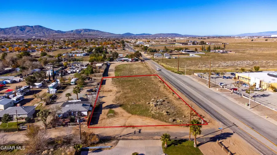 Cor E Q 27 E 27th St, Palmdale, CA 93550 - #3