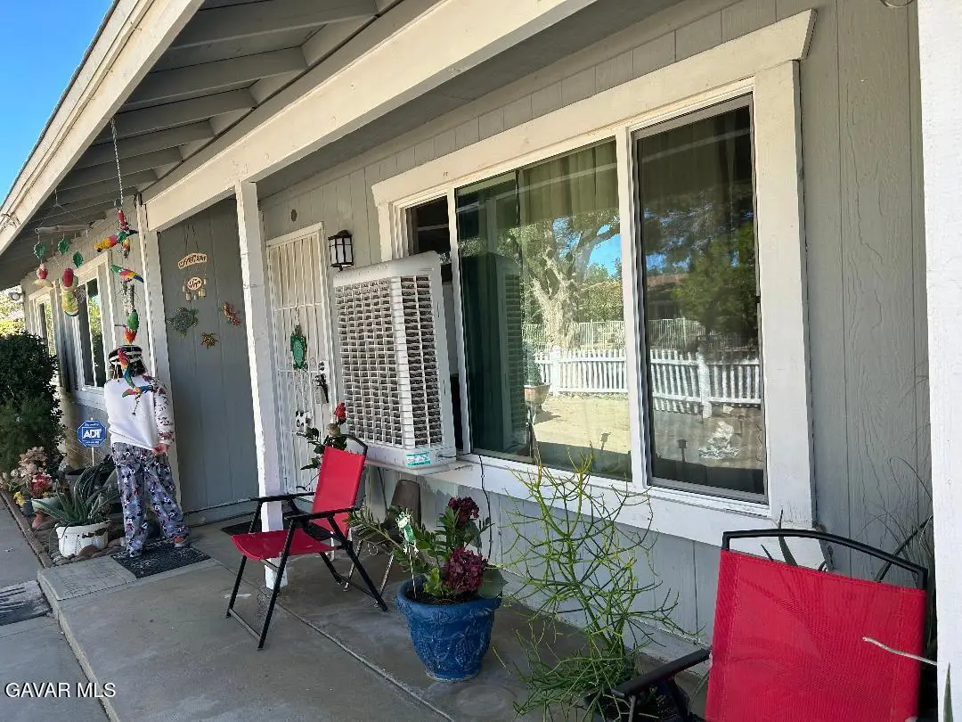15232 E Av 15232 E Ave. Q-7, Lake Los Angeles, CA 93591 - #1