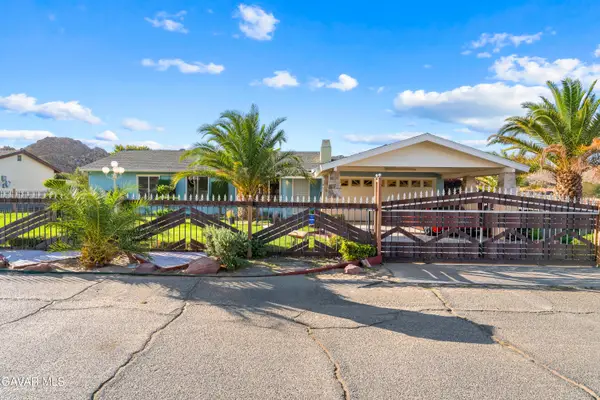 17104 Schollview Avenue, Palmdale, CA 93591