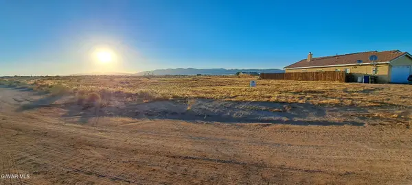 82nd St Charles Pl, California City, CA 93505