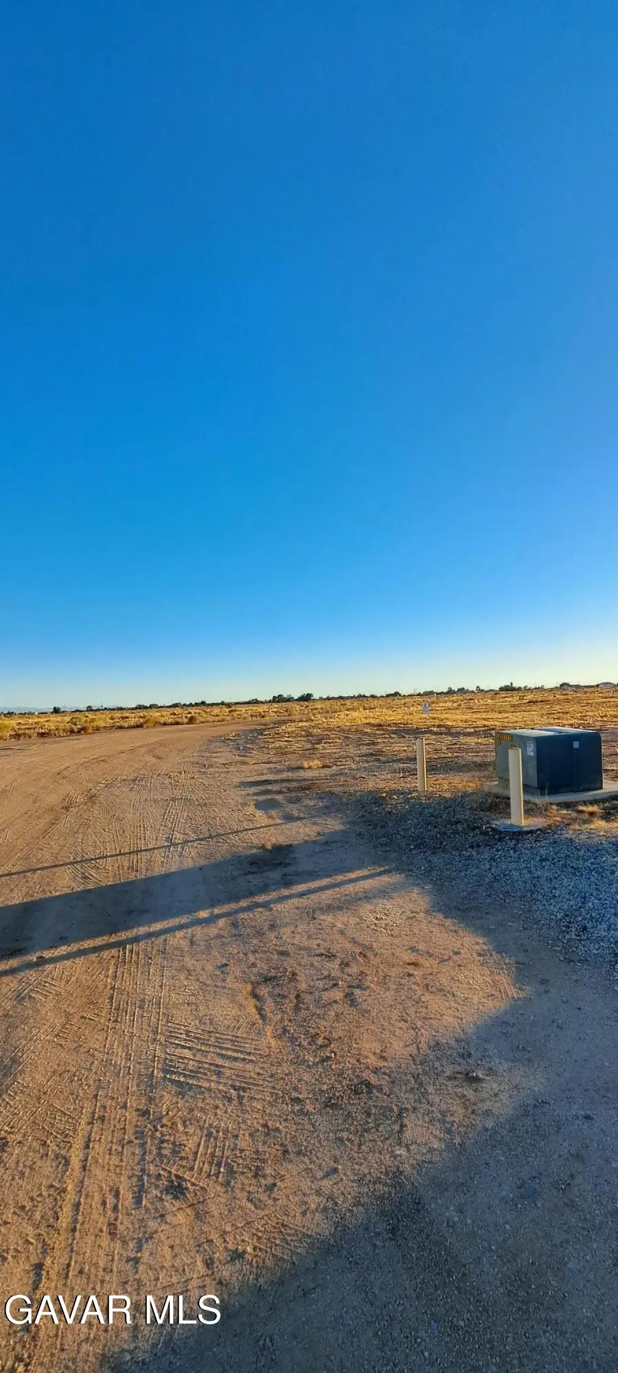 82nd St Charles Pl, California City, CA 93505 - #3
