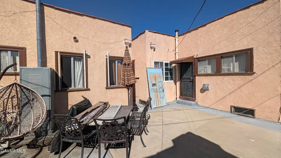 1930 S Palm Grove Avenue, Los Angeles, CA 90016 - #2