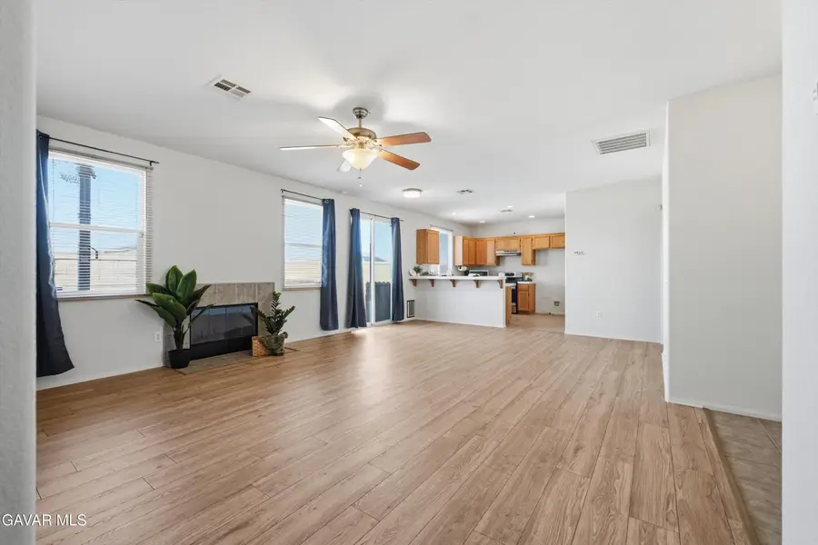 3401 Garnet Avenue, Rosamond, CA 93560 - #2