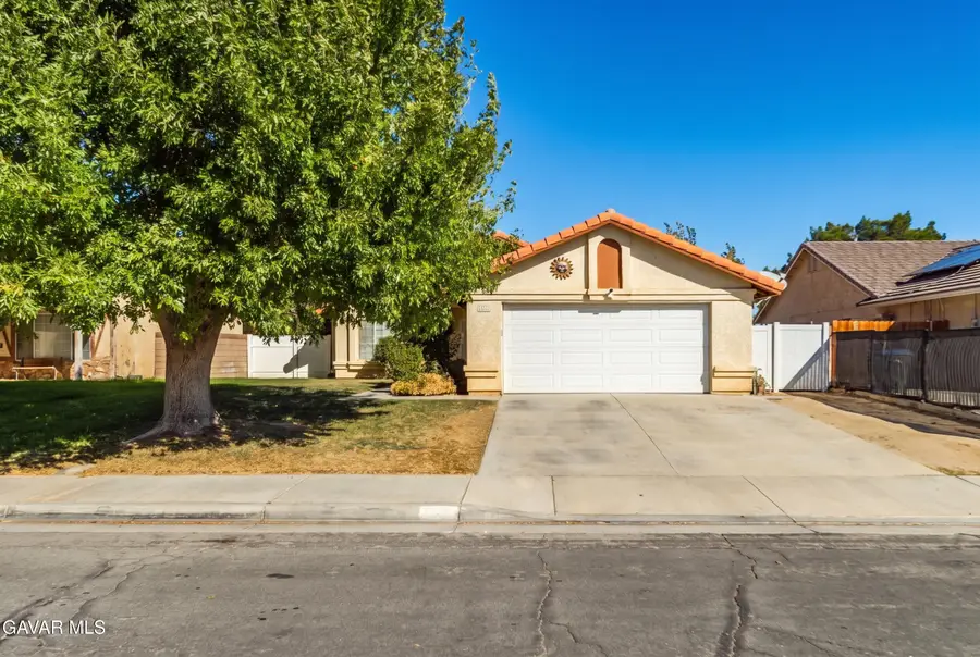 2811 La Vida Drive, Lancaster, CA 93535 - #2