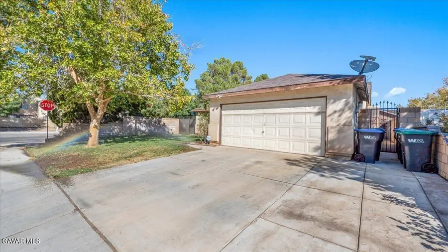 2507 E Avenue J14, Lancaster, CA 93535 - #3