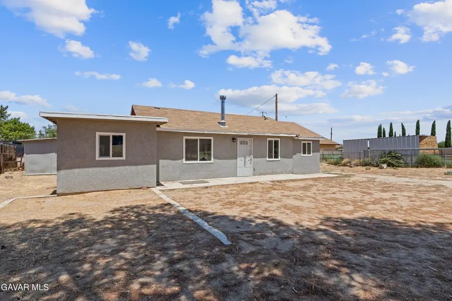 4528 W Avenue M8, Lancaster, CA 93536 - #3