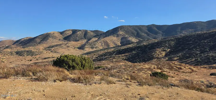 N Avenue V5, Palmdale, CA 93551 - #2