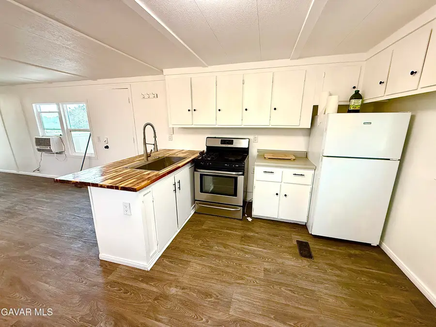 530 Janice Street, Mojave, CA 93501 - #2