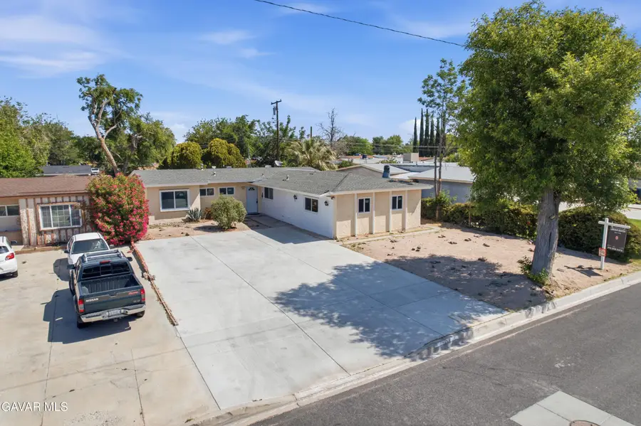 1133 W Avenue J15, Lancaster, CA 93534 - #3