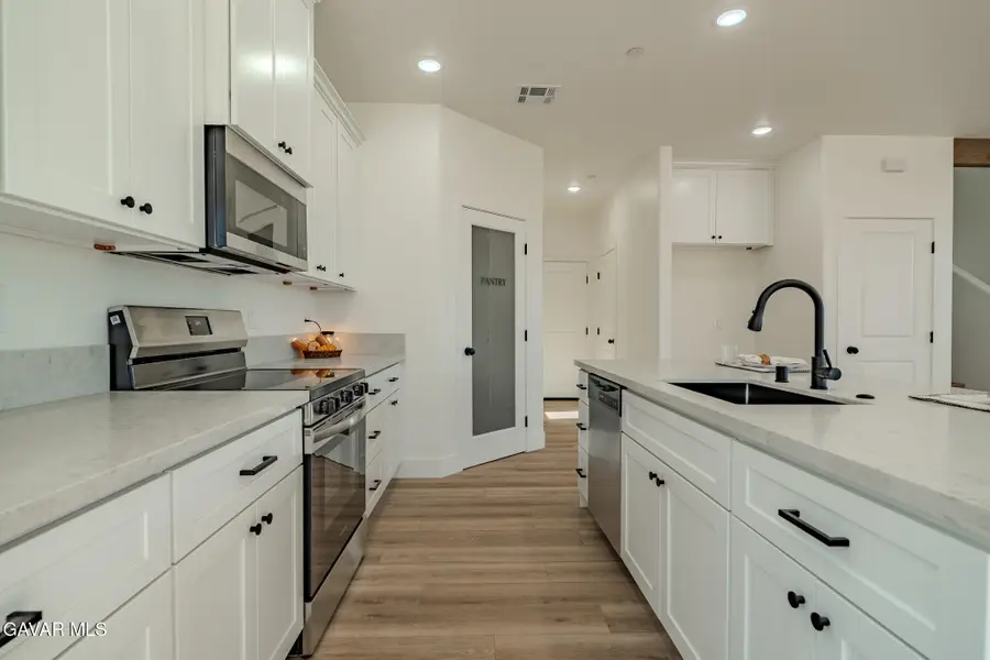 21816 Sunnybrook Drive, Tehachapi, CA 93561 - #3