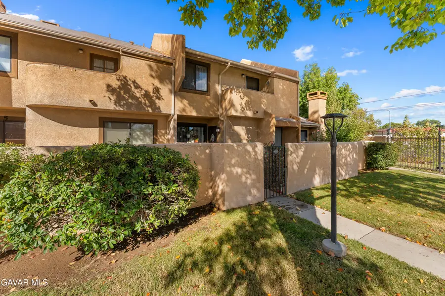 1849 E Avenue J 4 #6, Lancaster, CA 93535 - #3