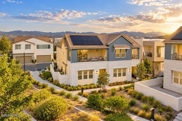 27276 Red Willow Court, Valencia, CA 91381