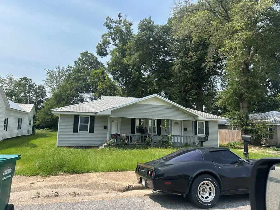 212 E 15th Ave., Cordele, GA 31015 - #2