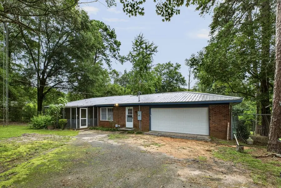 711 Engram St, Montezuma, GA 31063 - #2