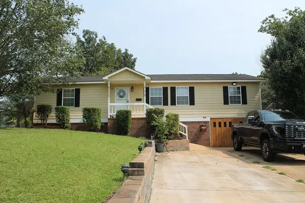 416 Pineview Dr, Americus, GA 31709
