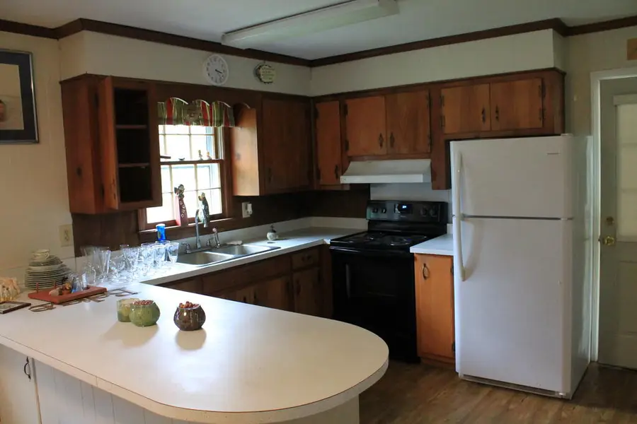 504 Sharon Dr, Americus, GA 31709 - #2