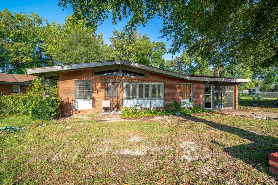 391 & 401 Victoria Drive, Columbus, GA 31907 - Image #3