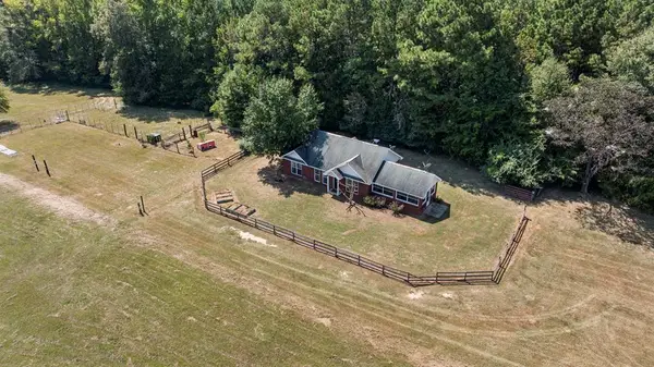 8064 Ga Highway 0208, WAVERLY HALL, GA 31831