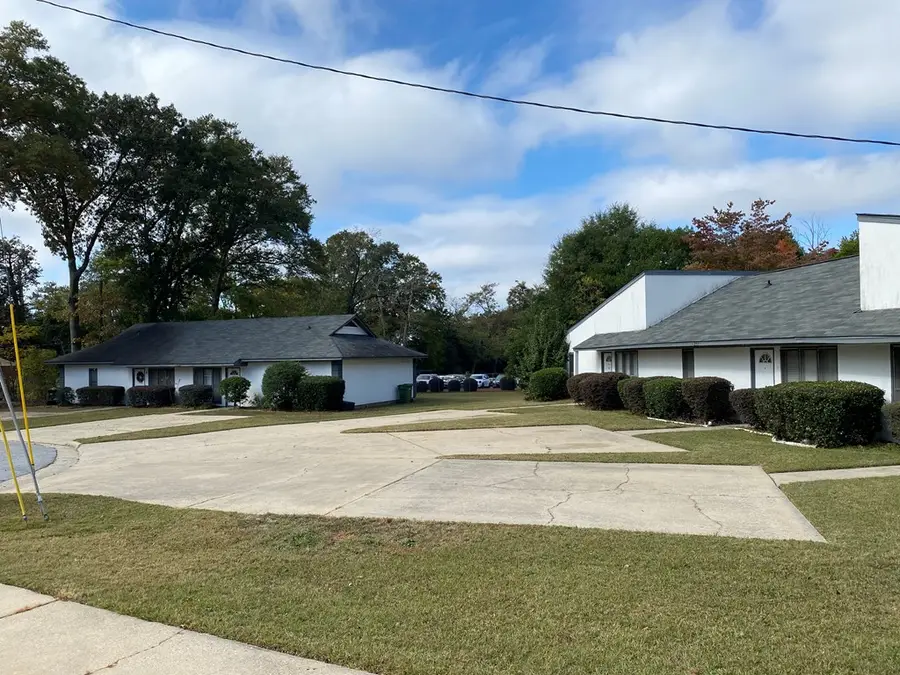 6225 Westbrook Drive, Columbus, GA 31909 - Image #2