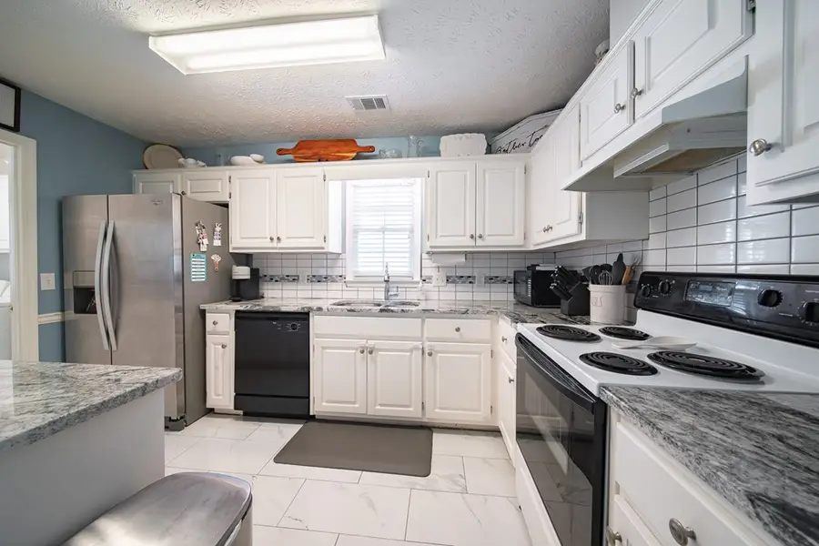 5743 Stoneridge Drive, Columbus, GA 31909 - Image #2