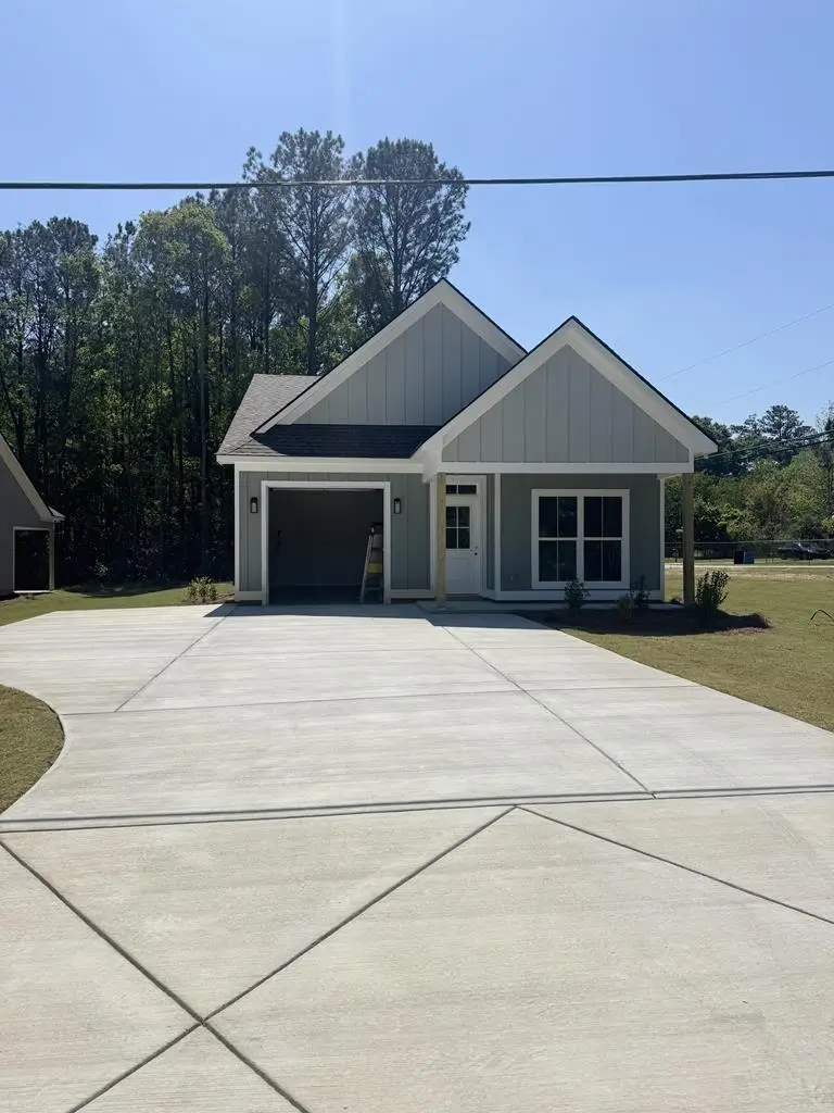 221 Oak Avenue, Pine Mountain, GA 31822 - #1