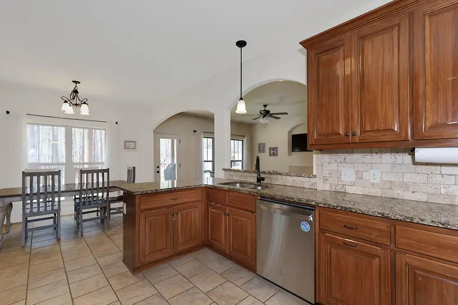 2074 Calhoun Road, Hamilton, GA 31811 - #2