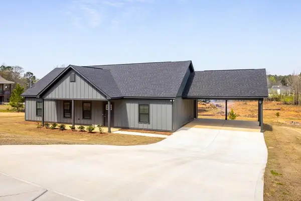 43 Lee Road 2167, VALLEY, AL 36854