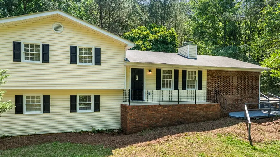 134 N Lake Drive, Lagrange, GA 30240 - #3