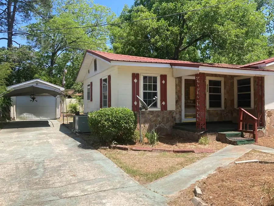 3109 Emerson Obynes Ave, Tifton, GA 31794 - #3