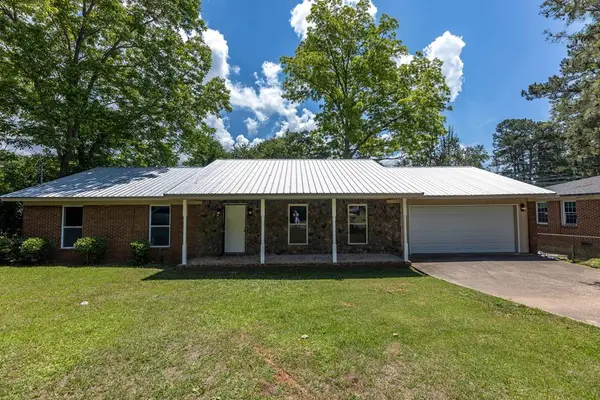 604 Pear Street, WEST POINT, GA 31833