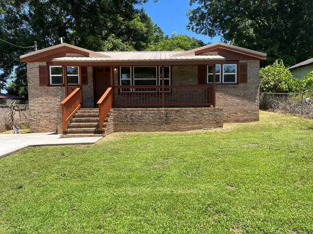 300 Hunt Circle, Manchester, GA 31816 - #1