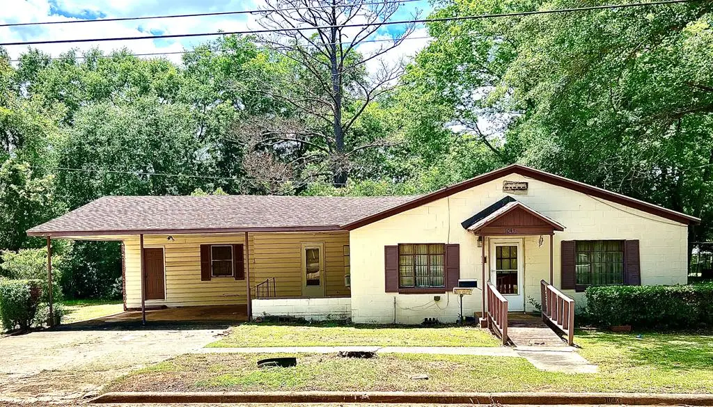 1043 NE Flint Street, Dawson, GA 39842 - #1