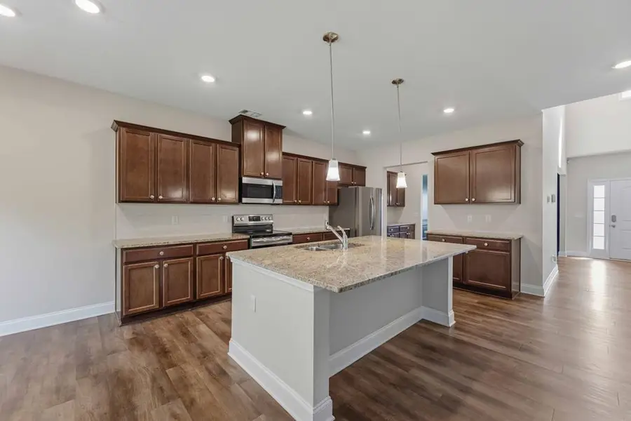 112 White Oak Drive, Smiths Station, AL 36877 - #3