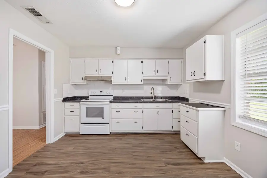 6001 Williamsburg Drive, Columbus, GA 31909 - #3
