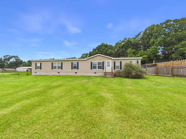 73 Lakeview Drive, PITTSVIEW, AL 36871