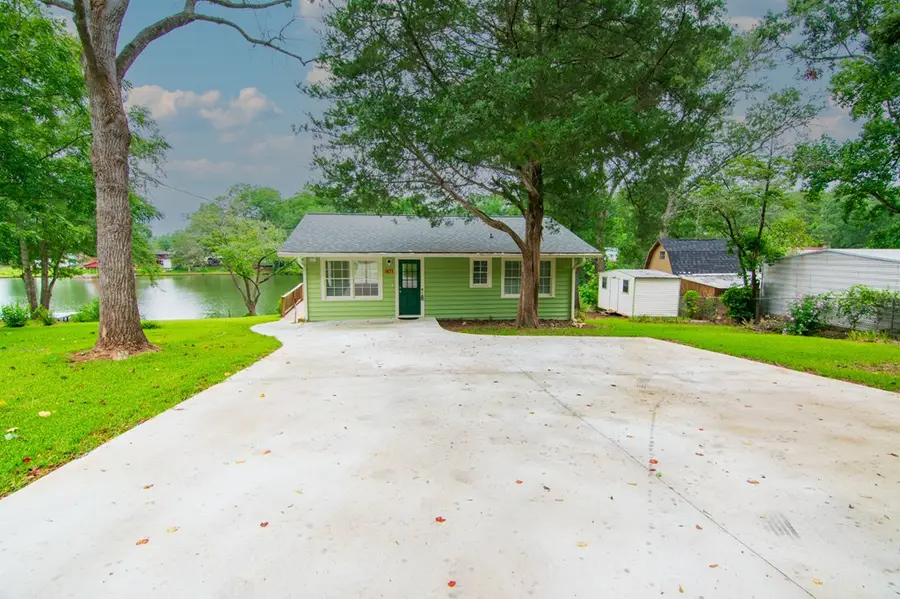 1671 West Pine Lake Drive, West Point, GA 31833 - #3