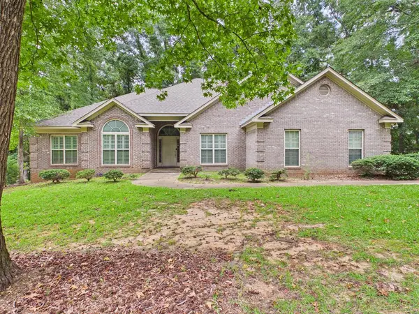 38 Wildwood Plantation Drive, CATAULA, GA 31804