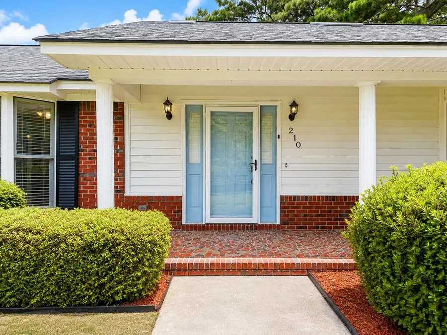 210 Irwinton Drive, Eufaula, AL 36027 - #2