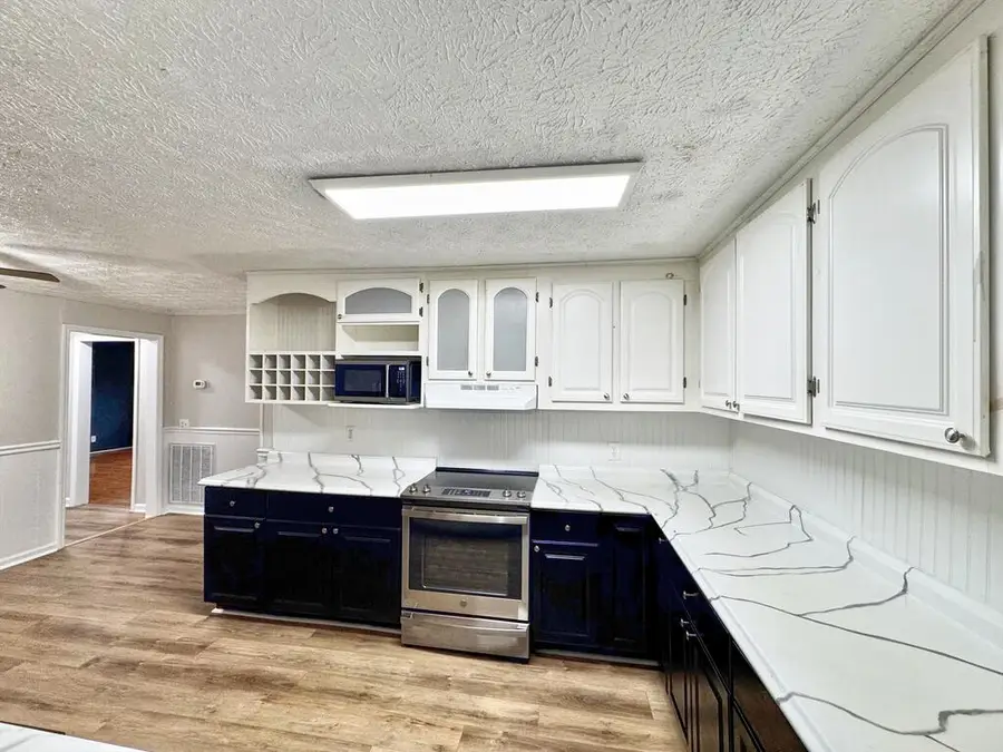 5 Lake Drive, Lagrange, GA 30041 - #3