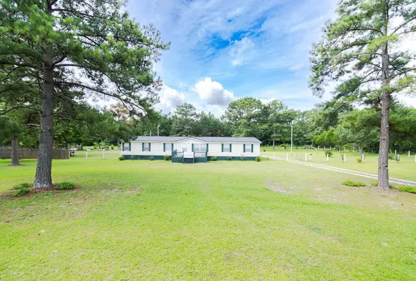17 Miles Strip, FORT MITCHELL, AL 36856