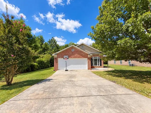 62 Lincolnshire Lane, PHENIX CITY, AL 36870