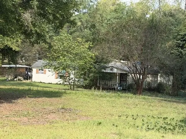 19 Collins Drive, WEST POINT, GA 31833