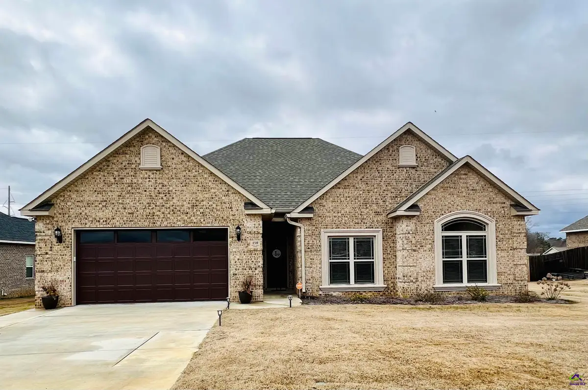 250 Ashley Nicole Avenue, Bonaire, GA 31005 - Image #1