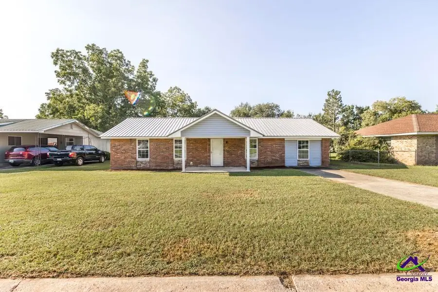 112 CASCADE Circle, Dublin, GA 31021 - Image #3